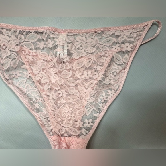 Lingerie set - Picture 11 of 11